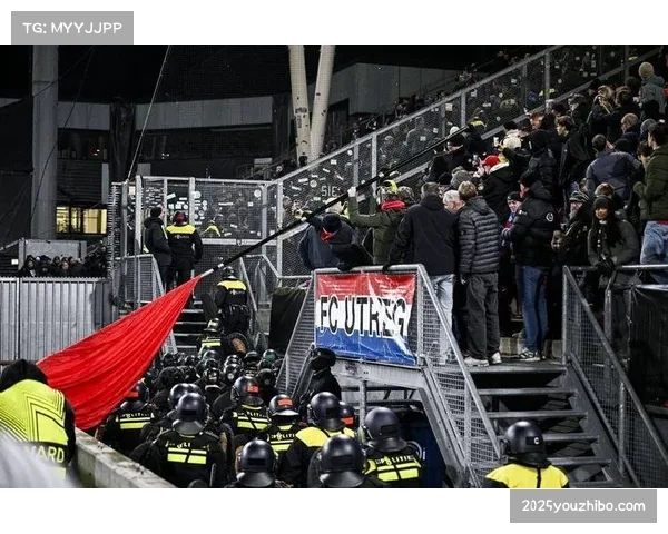 英国警方就欧冠比赛日外涉嫌种族歧视事件逮捕五人 英国警方就欧冠比赛日外涉嫌种族歧视事件逮捕五人